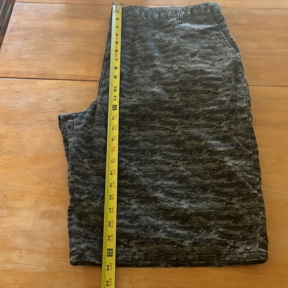 Dickies gray&white print cotton denim like shorts 5 pockets Mens sz 44 - Picture 10 of 11